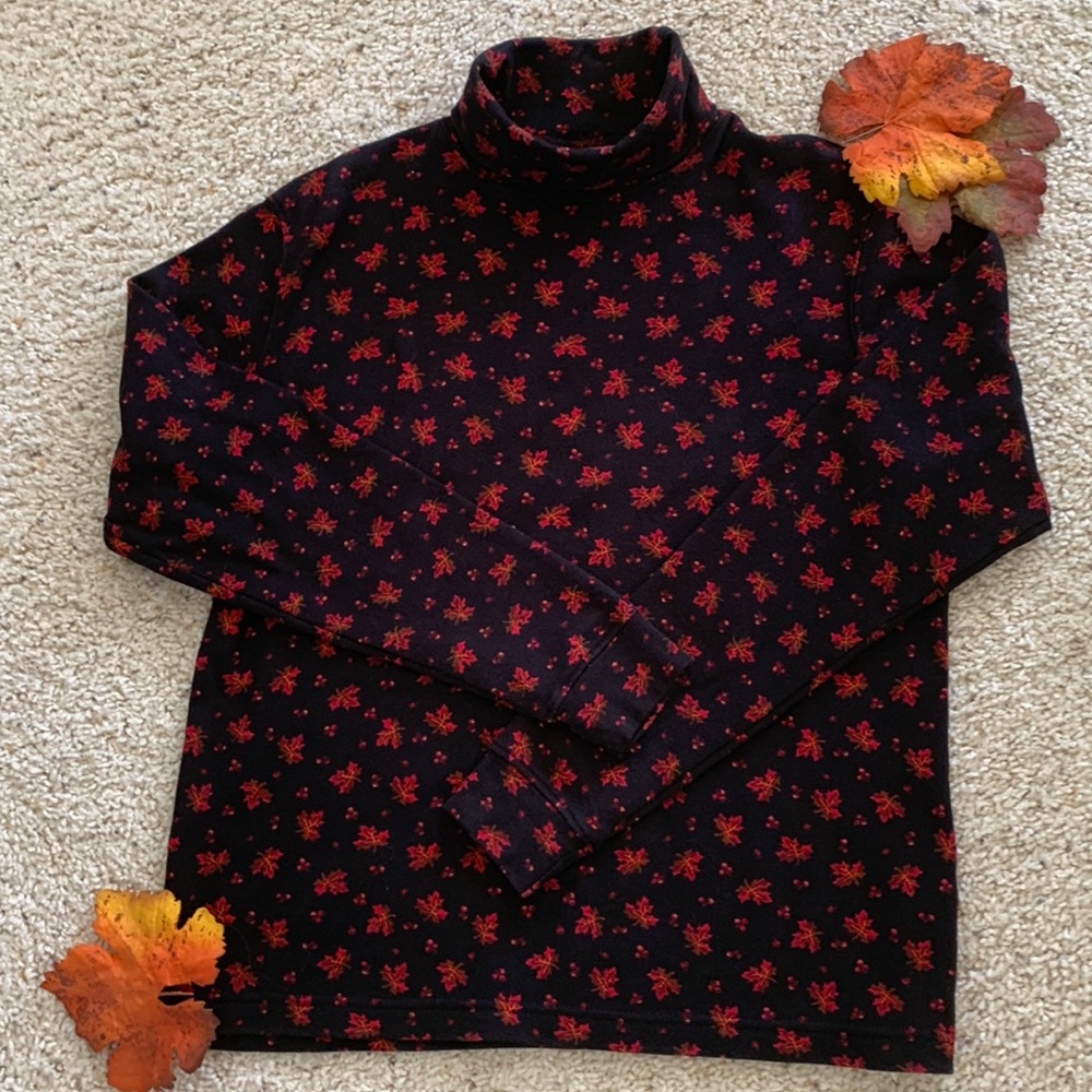 CLASSIC ELEMENTS Fall Themed Turtleneck